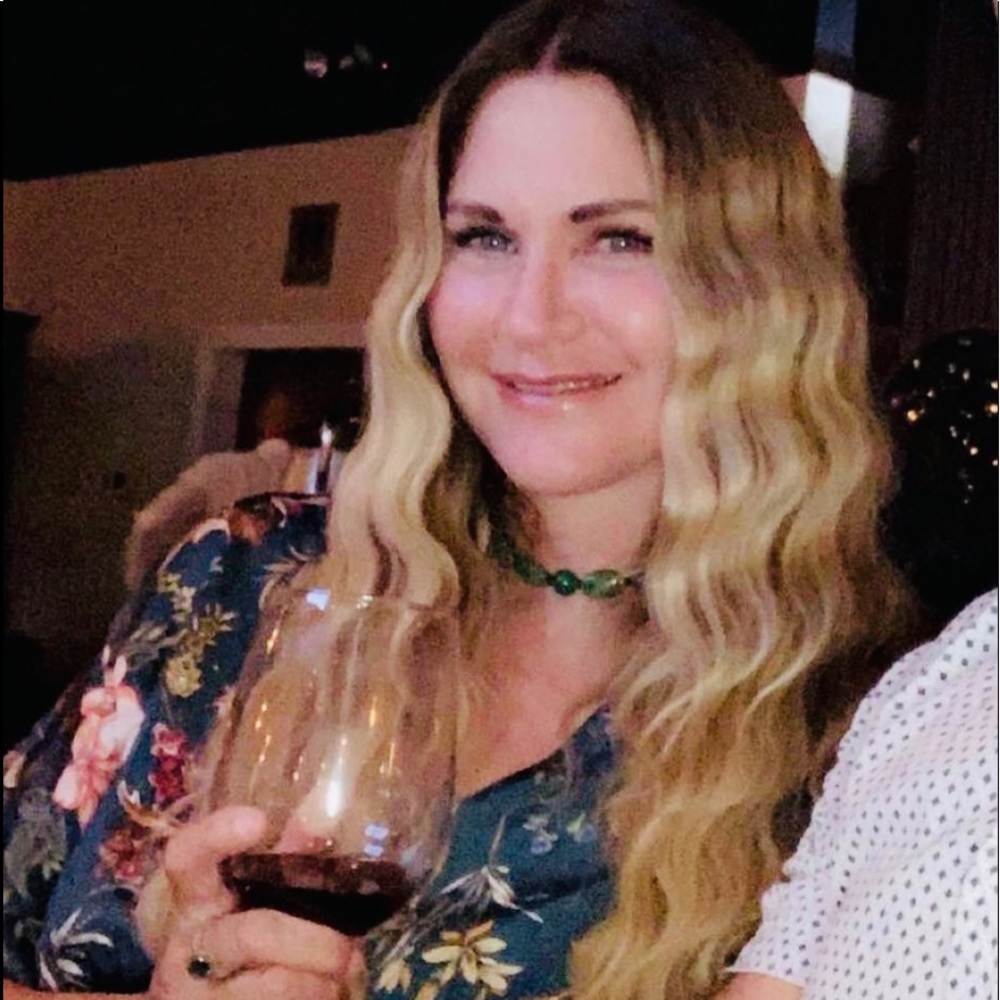 Meet your Posher, Monica